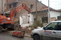 Derribo de torre y retirada de escombros en viladecans